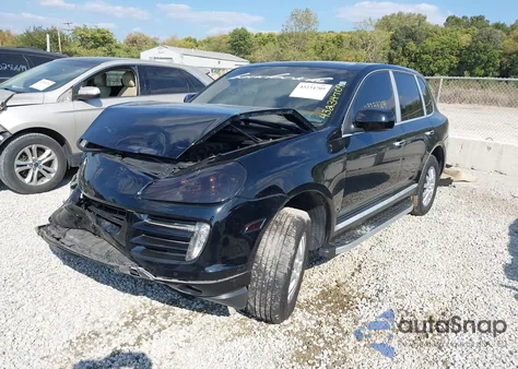 2010 Porsche Cayenne z USA, uszkodzony, nr VIN WP1AA2AP0ALA07327